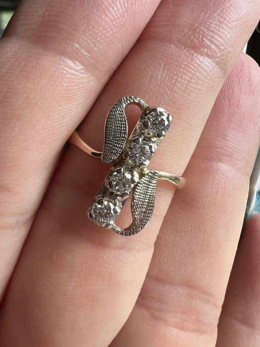 Золотое кольцо 585пр.со звездой с якутскими бриллиантами: 20 000 грн ...