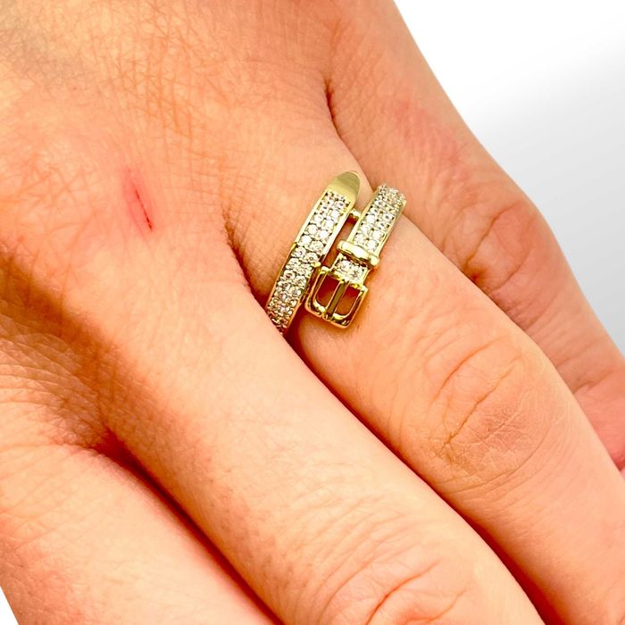 Nieużywany złoty pierścionek PR.585 14K PASEK