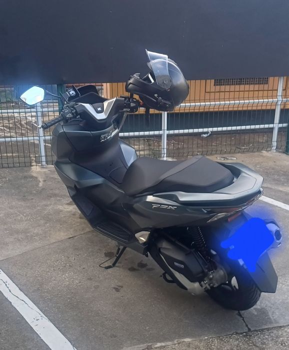 Vendo PCX 2025 Semi Nova!