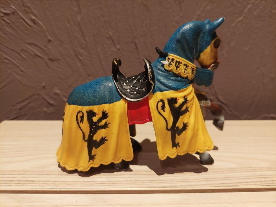Figurka koń rycerski Schleich 2003 #70020