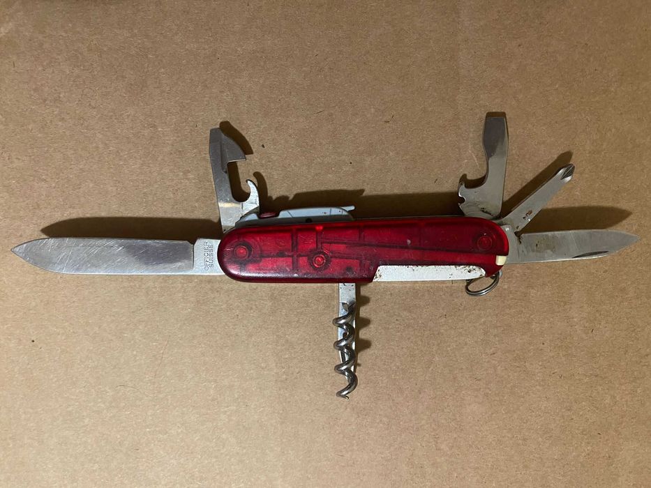 Canivete Victorinox Huntsman, Mountaineer e Outros - Tamanho Médio