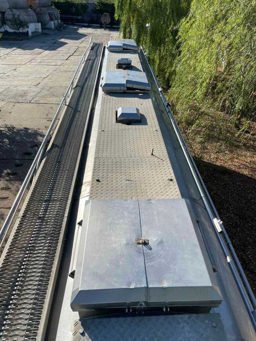 BURG BRO напівпричіп-цистерна харчова.