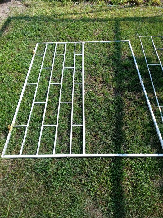 Продам металеві конструкції з квадрату