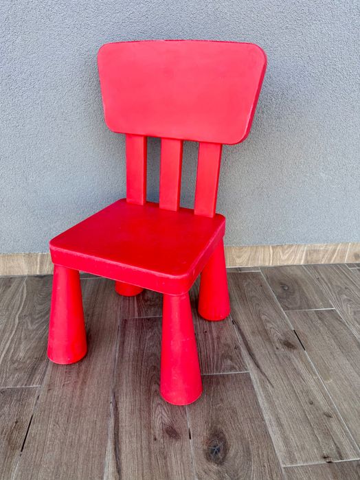 MAMMUT - krzesełko dziecięce IKEA, kolor czerwony