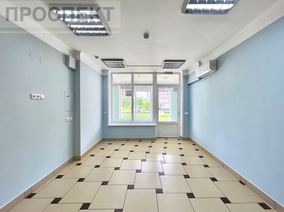 Продам нежитлове приміщення з ремонтом вул. Г. Кондратьева