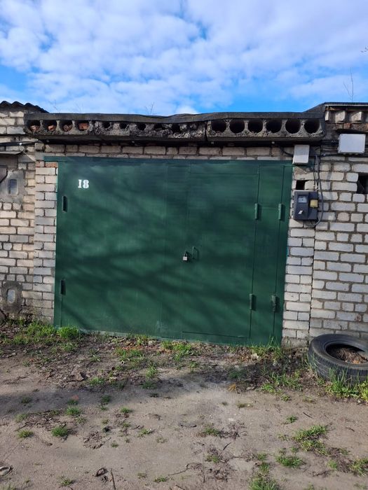 Продам гараж АГК Мир