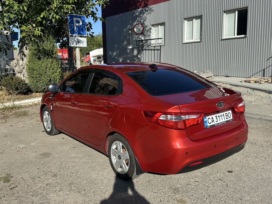 Kia rio 2012 автомат 7799$