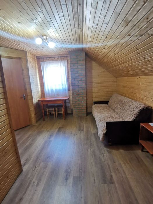 Здаєтся будинок у селі Яблуниця