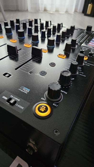 Reloop RMX-60 – 4-kanałowy mikser DJ, zadbany, pierwszy właściciel BDB