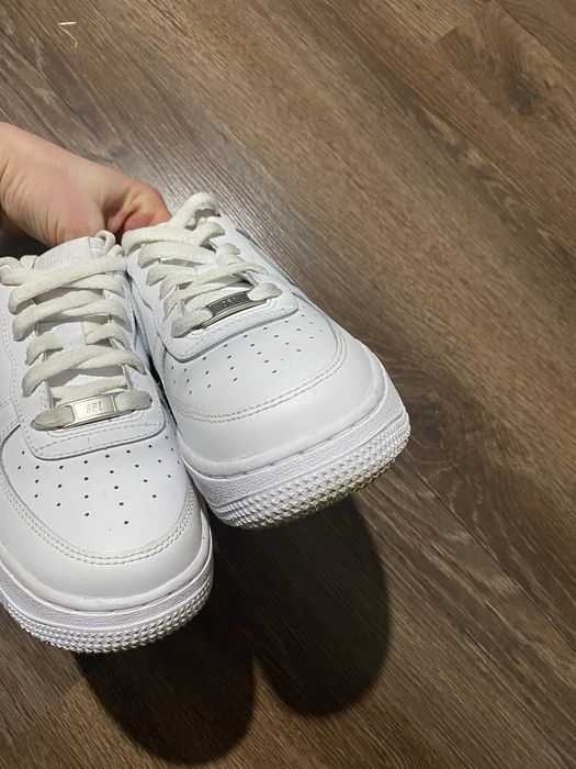 Nike Air Force 1 LE