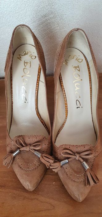 Śliczne beżowe szpilki r.38 Mario Bolucci