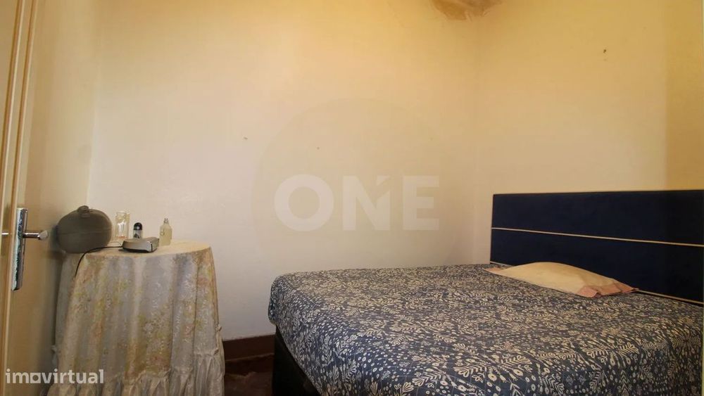 Prédio para Comércio e Habitação no Centro de Machico