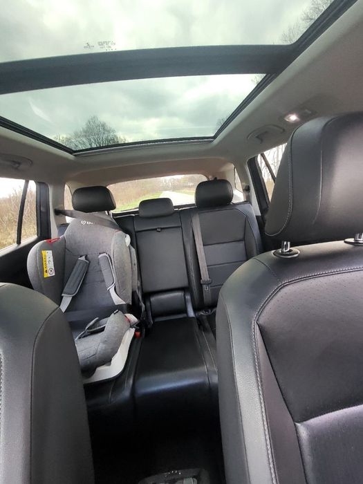 Volkswagen Tiguan  2019 — 7 місць Повний привід| Панорама.