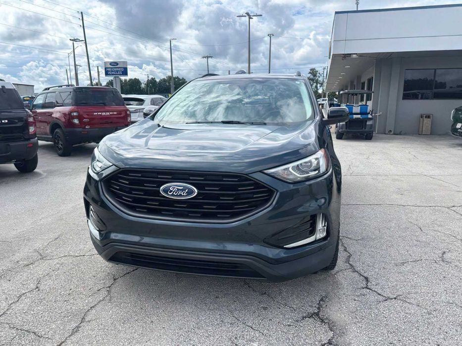 Ford Edge Titanium      2022