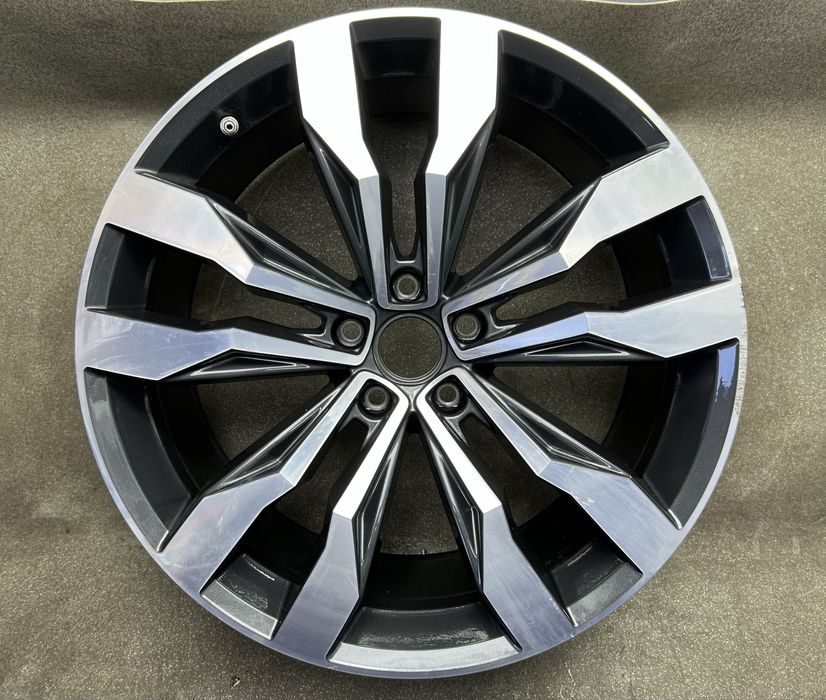 Диск 1шт R20 5 112 et38 J8.5 Оригінал VW Tiguan R-line тігуан suzuka