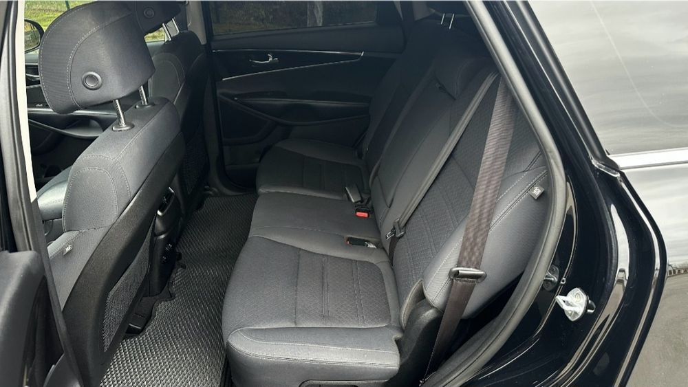Продам Kia Sorento 2.4 бензин повний привід