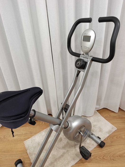 Passadeira Decathon e bicicleta