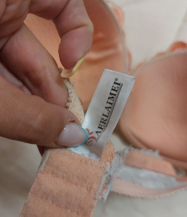 Stanik brzoskwiniowy biustonosz 75B firmy Aerlaimei