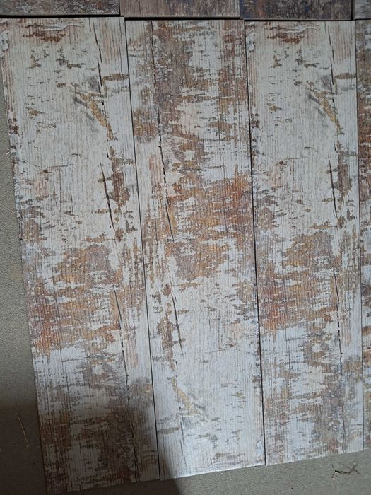 Nowe płytki color wood, drewnopodobne, dwa odcienie 62 zł za m.kw