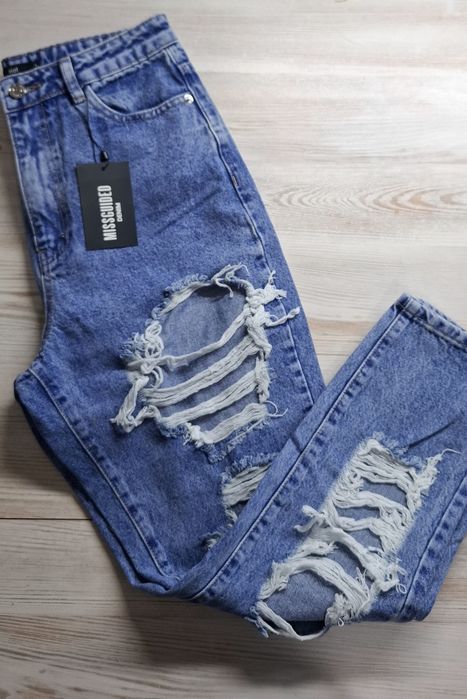 Misguided джинси riot. High rise mom Jean 38S