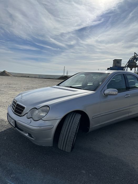 Mercedes benz c-class w203
