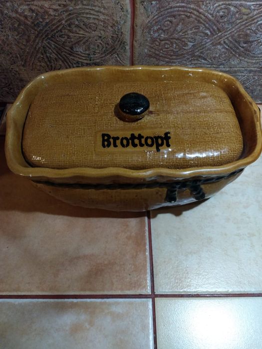 Stylowy pojemnik na pieczywo ceramiczny Brottopf unikat