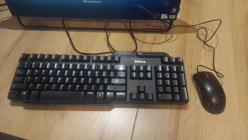 Komputer stacjonarny Lenovo ThinkCentre M71z All-in-One.