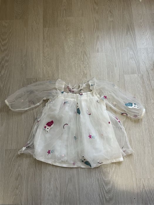 Сукня на свято, плаття