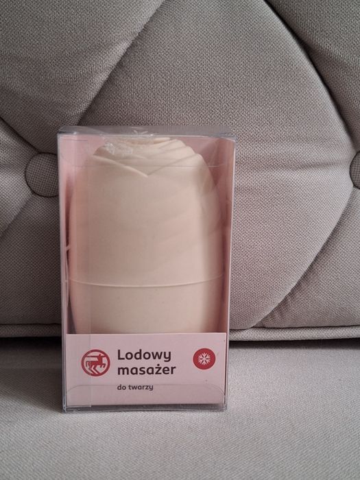 Lodowy masażer do twarzy i dekoltu