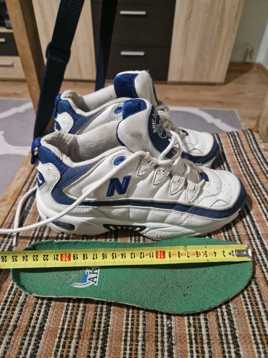 Sneakersy New Balance r 40