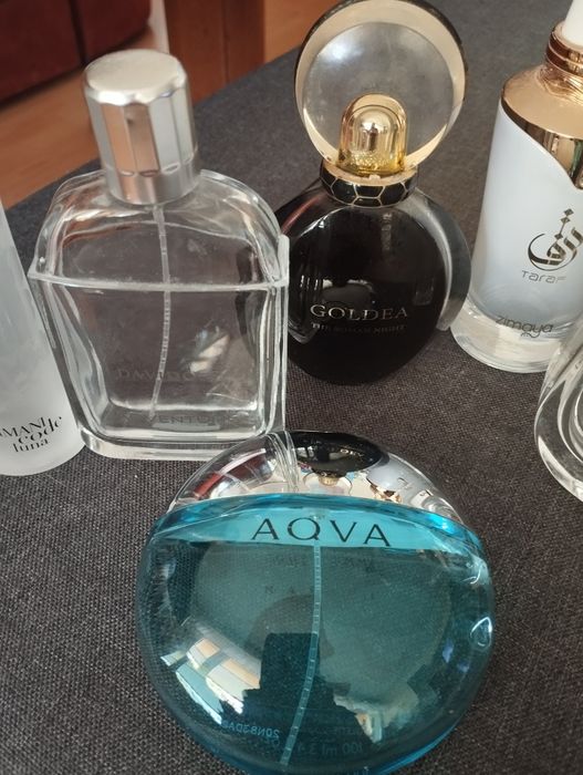 Puste butelki po oryginalnych perfumach