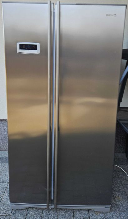 Lodówka side by side BEKO GNE V122X