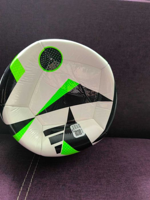 Мяч футбольний Adidas