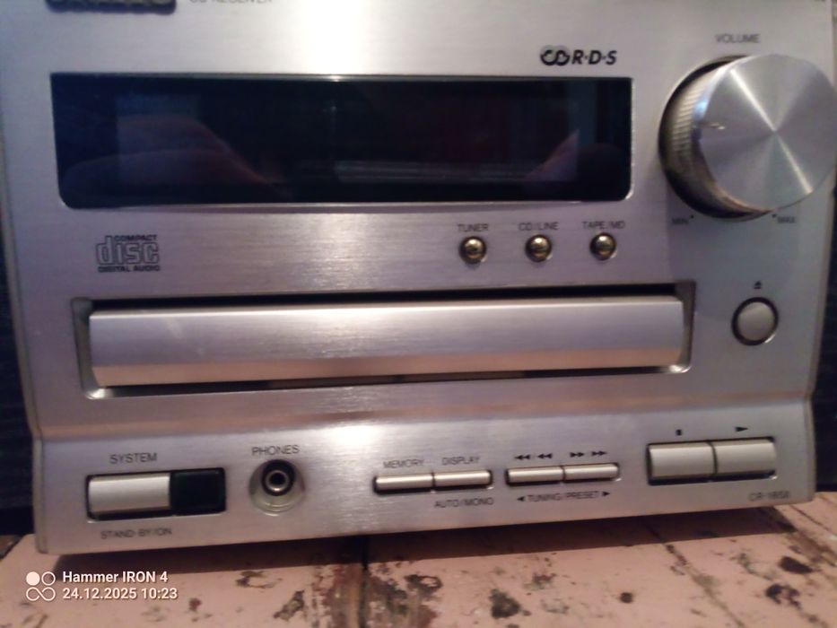 Mini wieża ONKYO + kolumny ONKYO D-075 | sprawne
Sprzedam mini wieżę O