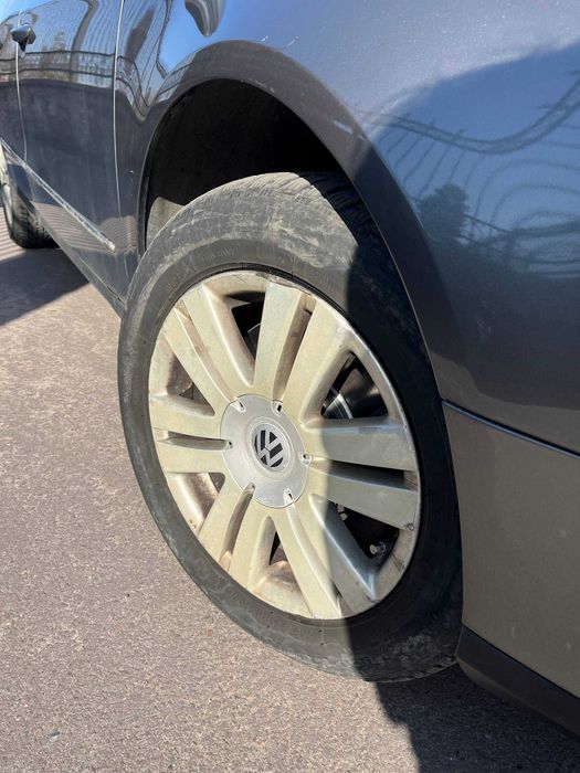 Volkswagen Passat B6 2006 2.0 FSI MT