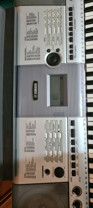 Teclado Yamaha YPT-410