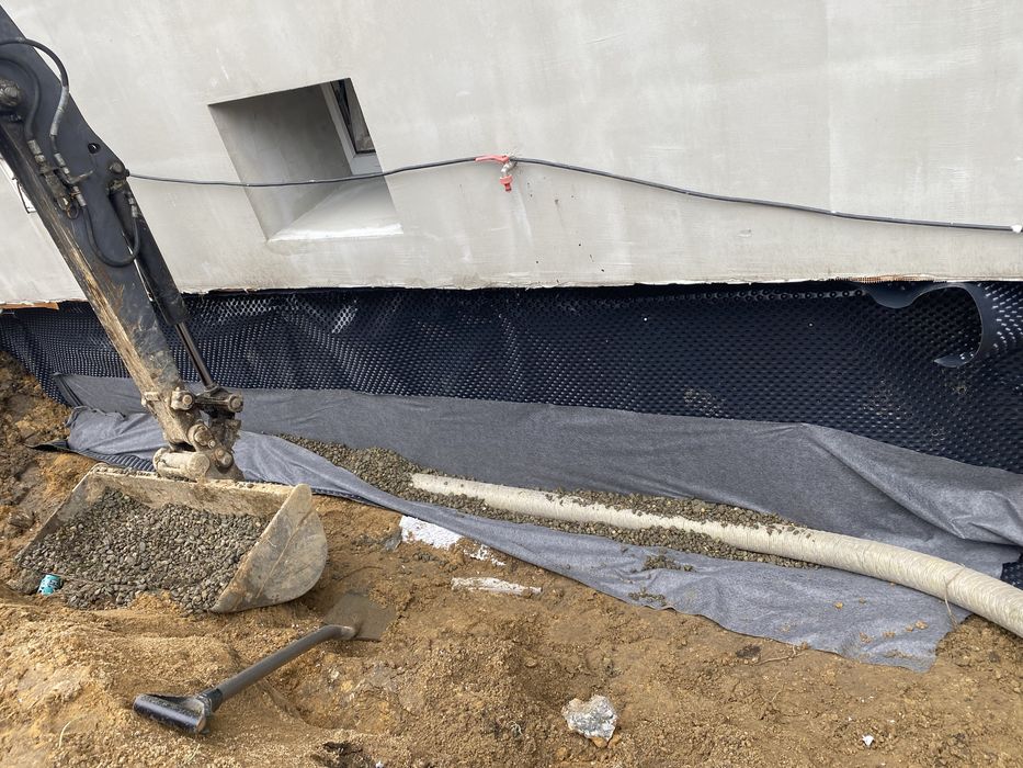 Hydroizolacja fundamentow drenaz odwodnienie terenu