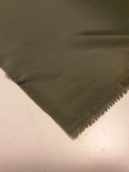 Tkanina nieprzemakalna oliwka szer.152 cm.Promocja
