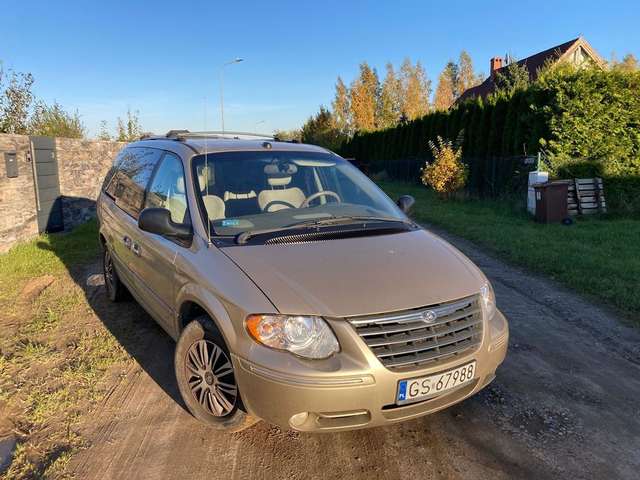 Chrysler Town & Country Zadbany jak na swoje lata, od 12 lat w rodzinie jako trzecie auto