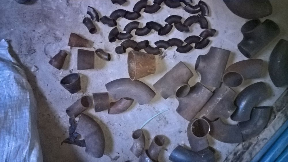 Отвод стальной 33 мм .вентель муфтовый  ду 40