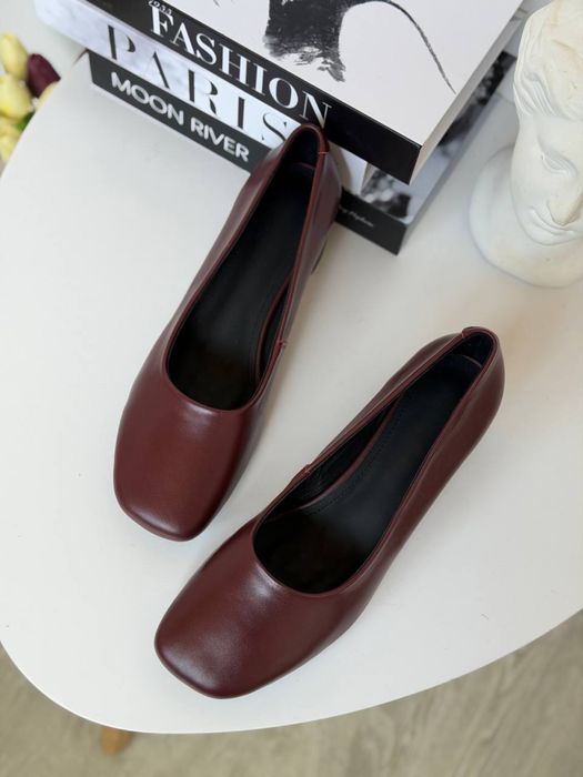 Туфлі , лодочки , Мері Джейн , балетки