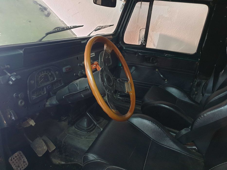 Jipe Toyota cruiser BJ40  1982