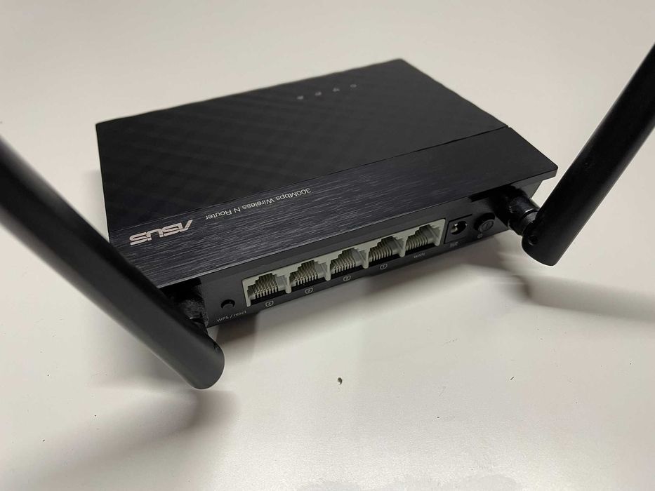 ASUS RT-N12+ PLUS (300Mb/s b/g/n) - Router WIFI4