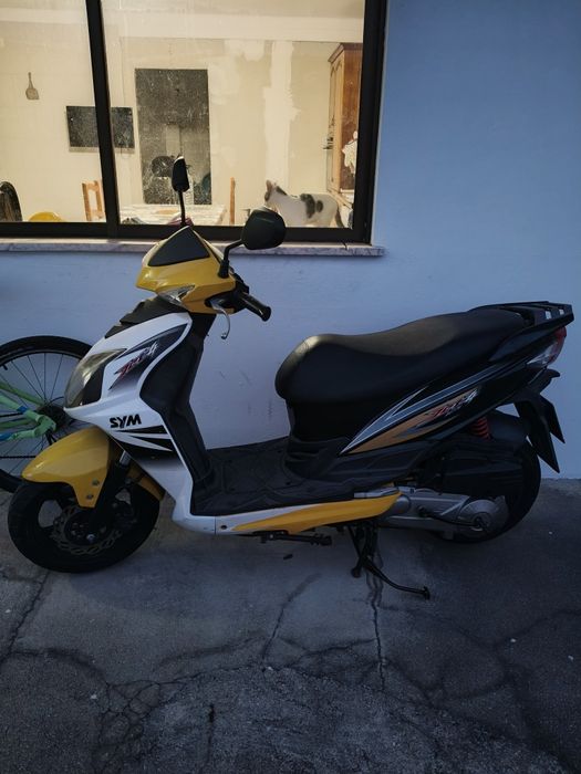 Mota sym 125cc como nova