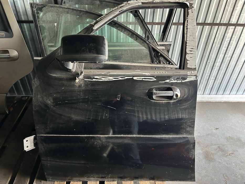 Lincoln Navigator mk2 drzwi lewe przod