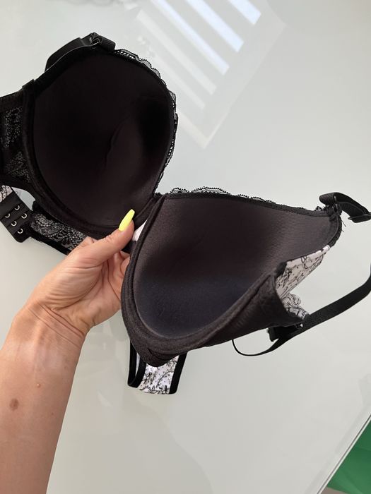 Komplet bielizny 75D stringi S