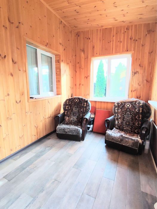 Окремий будинок в Бучі з ремонтом, меблями і технікою