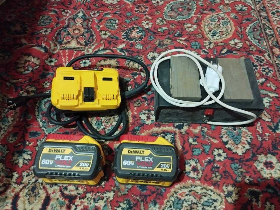 Инструмент Dewalt продам