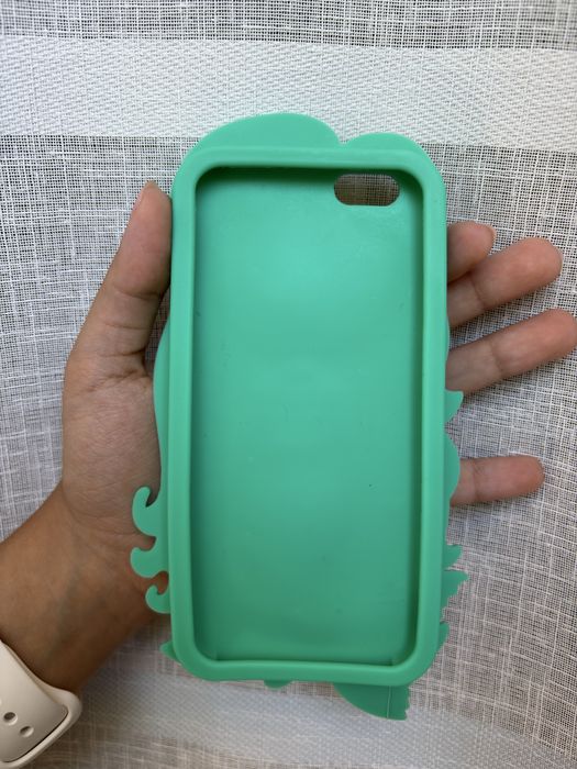 Capa iphone 6s com formato de sereia