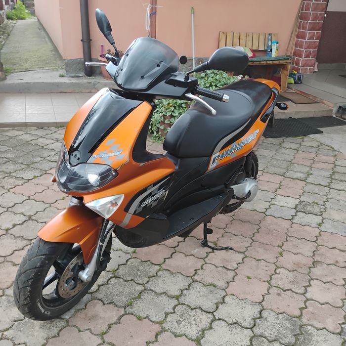 Sprzedam Motorower GILERA RUNNER